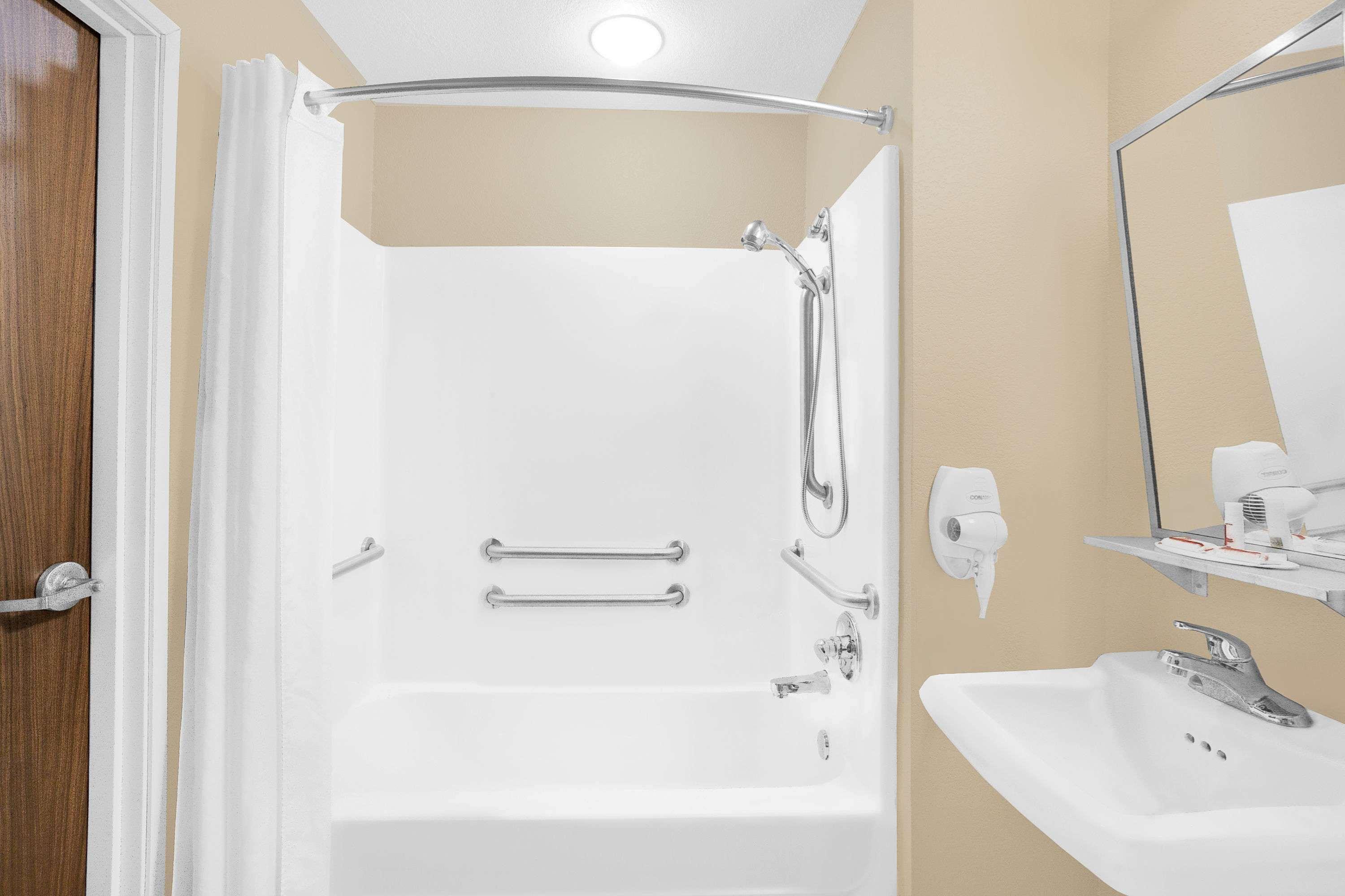 Microtel Inn & Suites By Wyndham קונווי מראה חיצוני תמונה